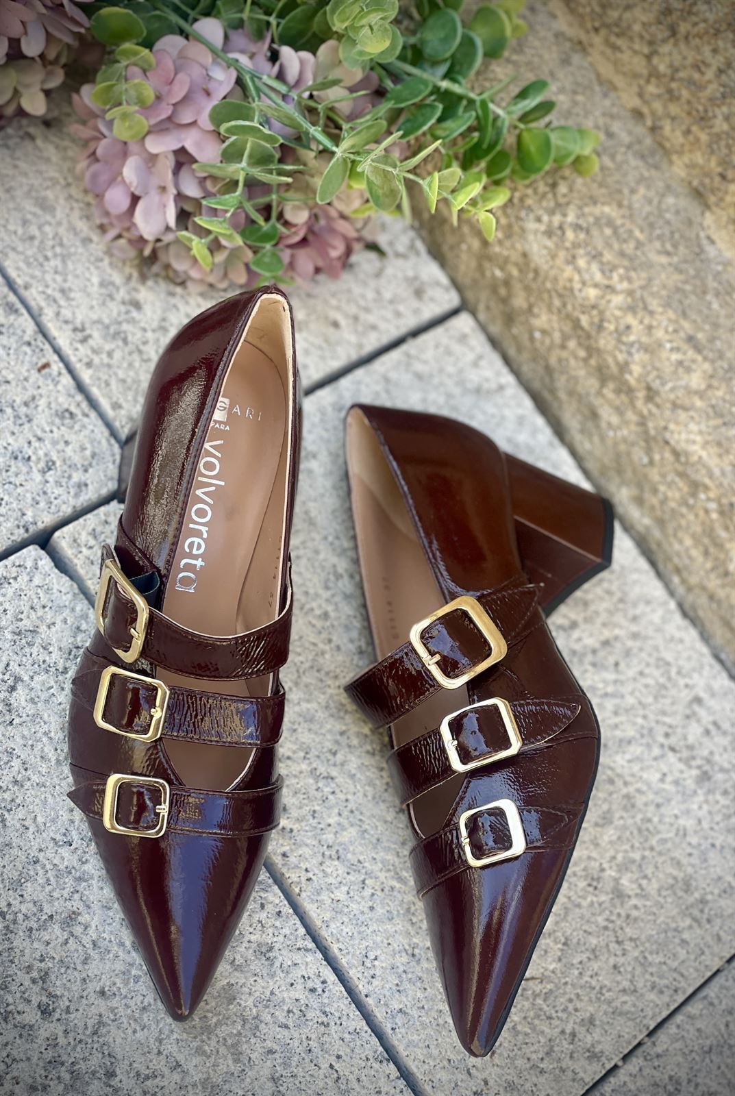 Zapato Angari  Juliet Brandy y -59 charol chocolate - Imagen 1