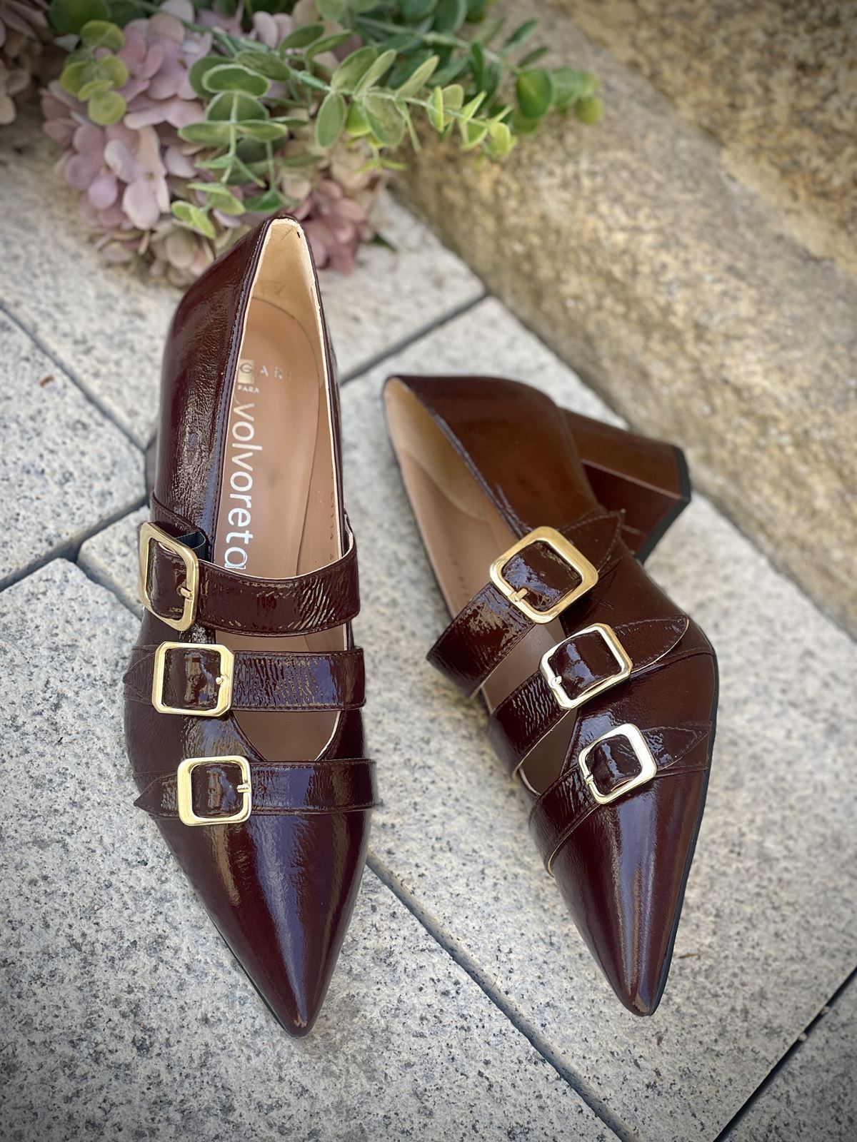 Zapato Angari  Juliet Brandy y -59 charol chocolate - Imagen 4