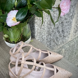 Zapato Angari MINI TACHAS nude - Imagen 2