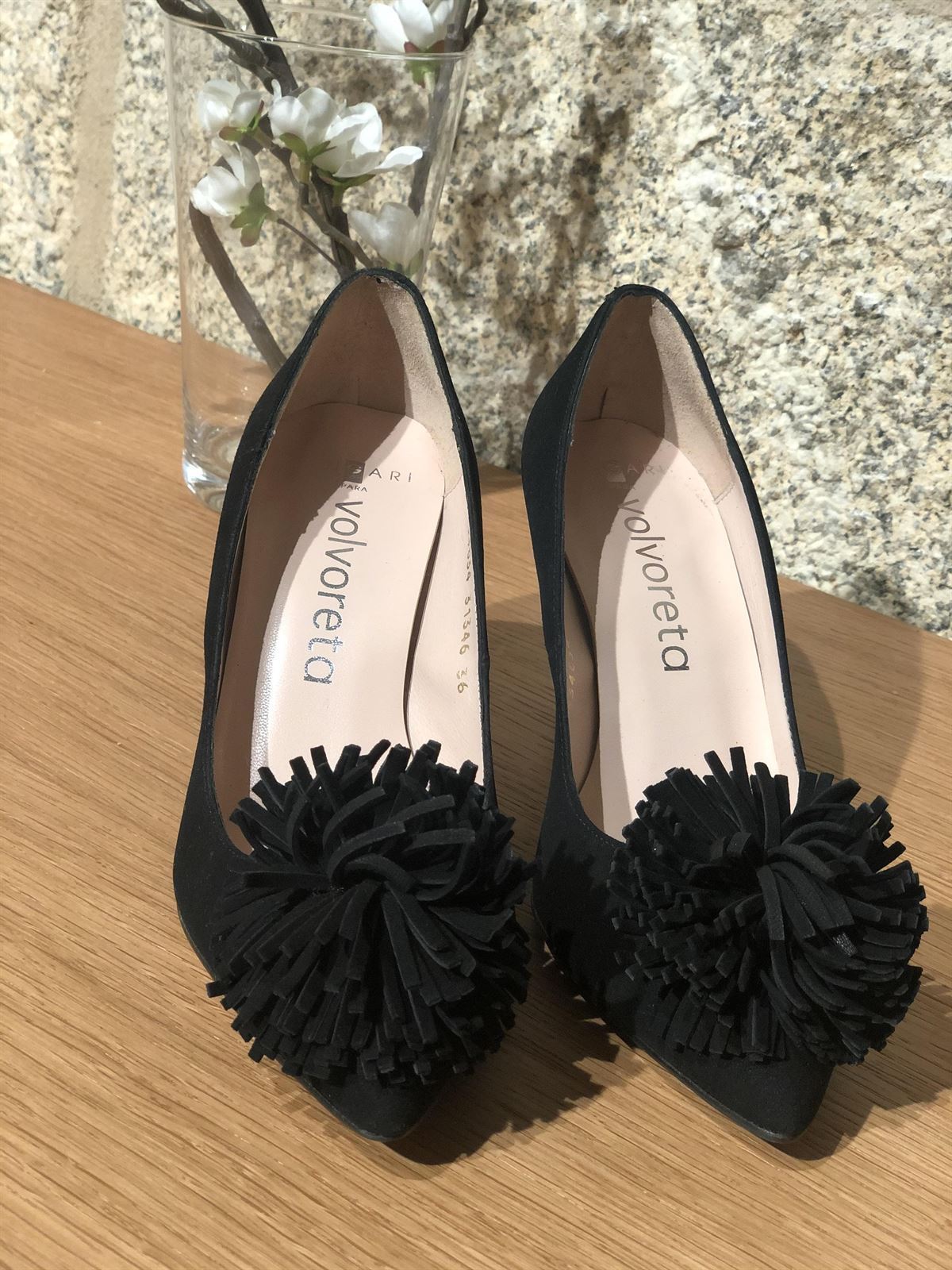 Zapato Angari negro pompon - Imagen 1
