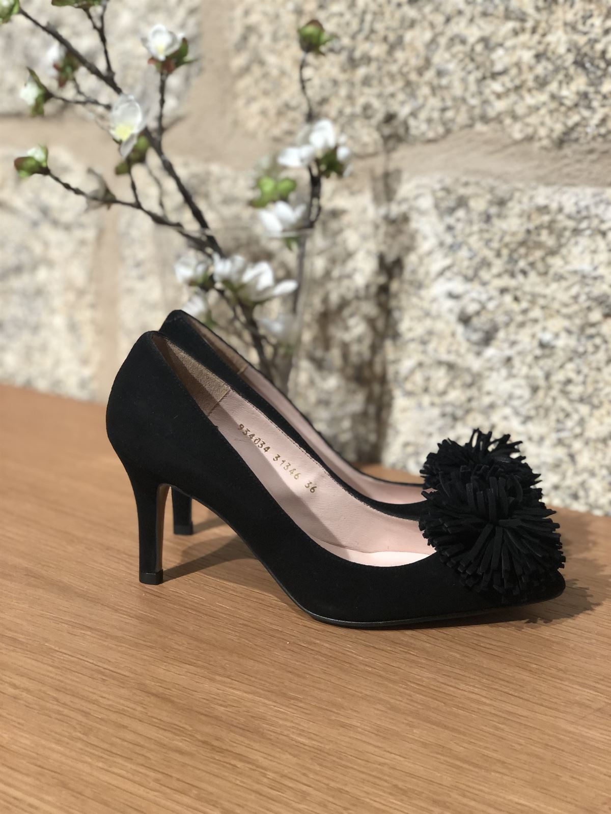 Zapato Angari negro pompon - Imagen 3