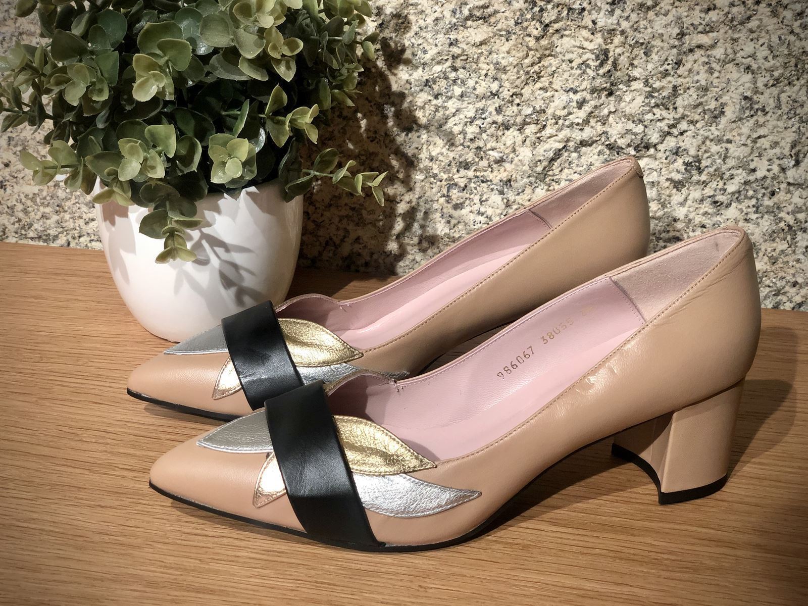 Zapato Angari nude adorno - Imagen 1