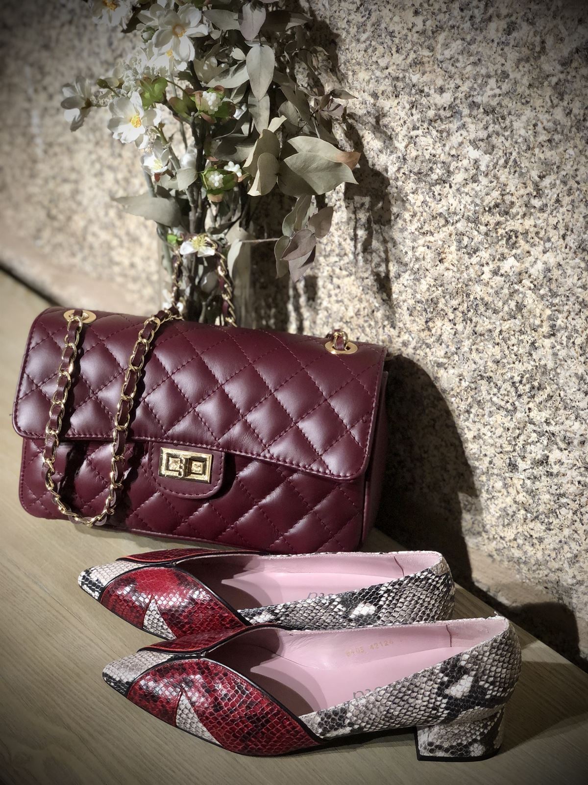 Zapato Angari print gris y rojos - Imagen 1