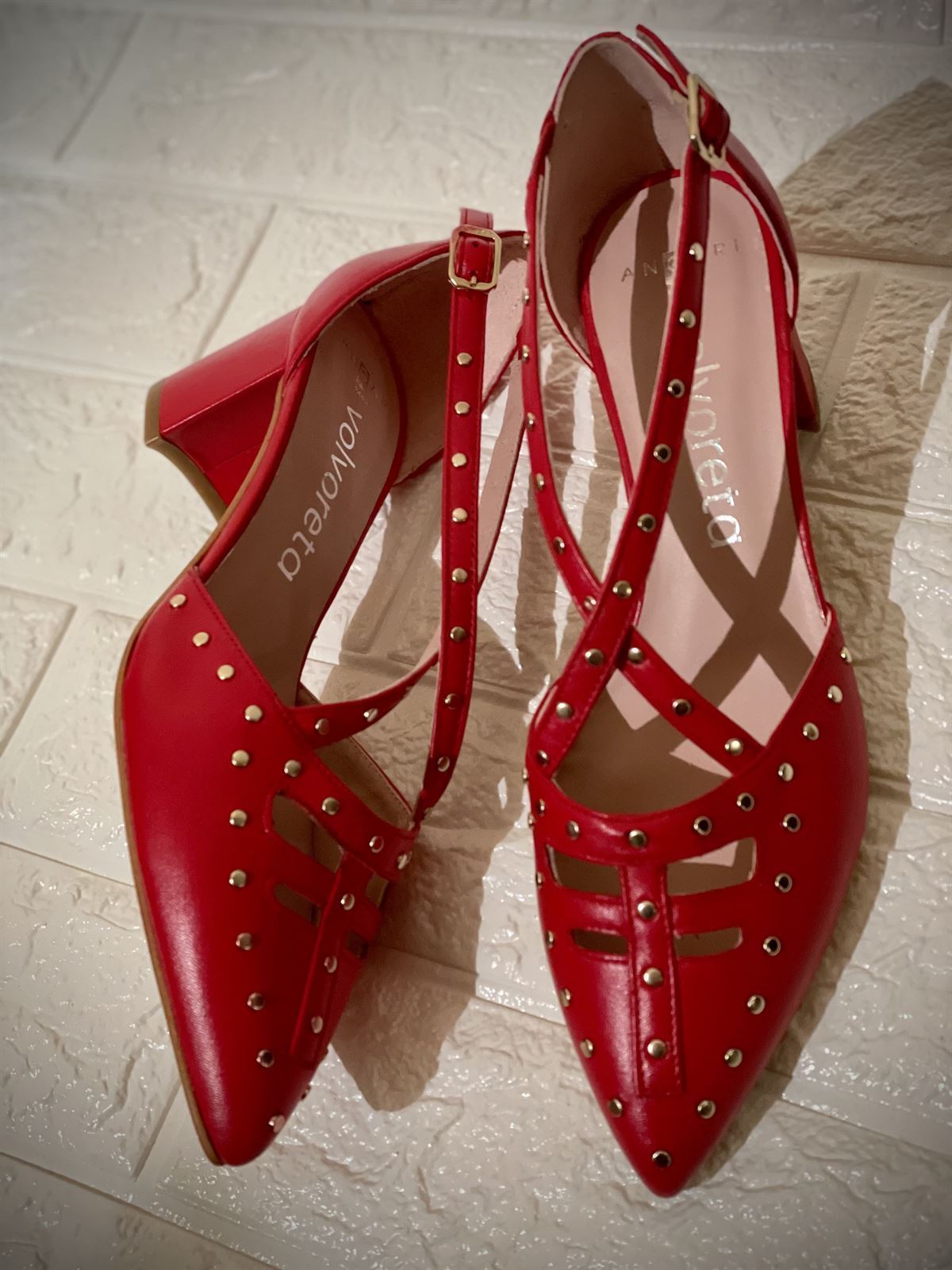 zapato Angari tachas rojo - Imagen 1