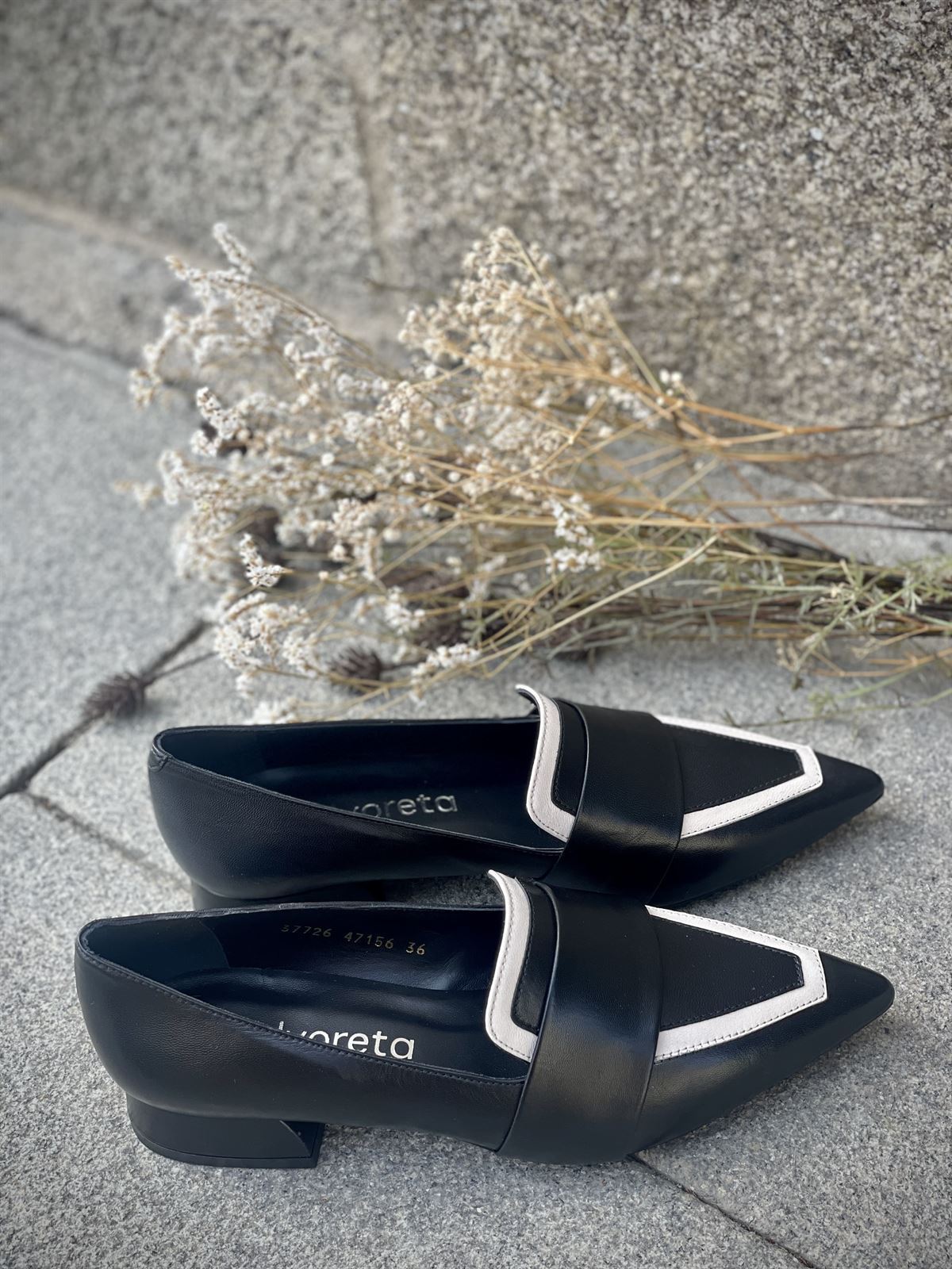 Zapato Angari vivo crudo piel negro - Imagen 1