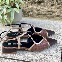 Zapato bailarina Dibia by Ezzio 56145-2 tiras cruzadas cacao y marrón - Imagen 2