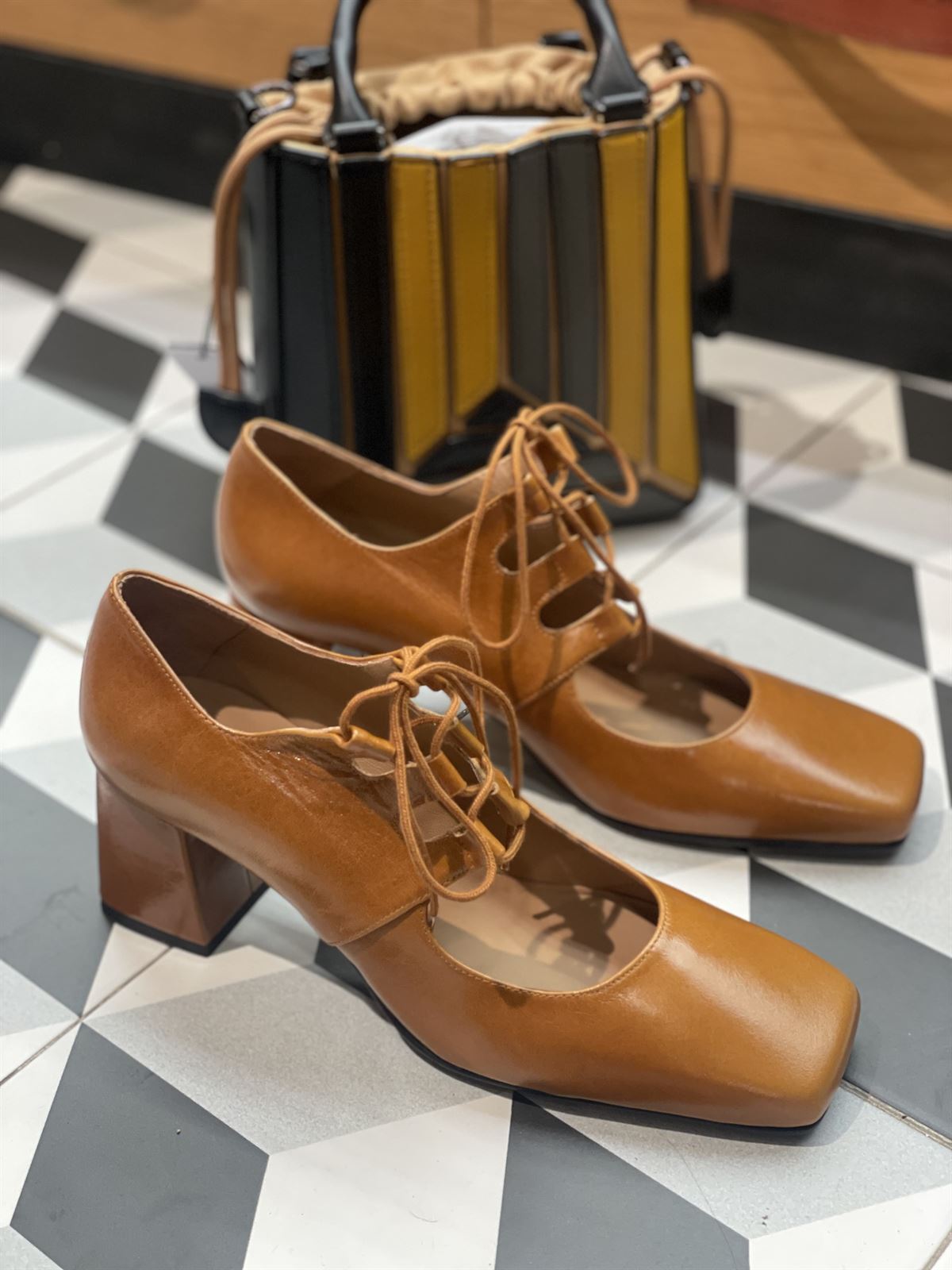 Color camel zapatos cheap