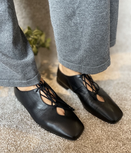 Zapato Candelitas cordón negro - Imagen 2