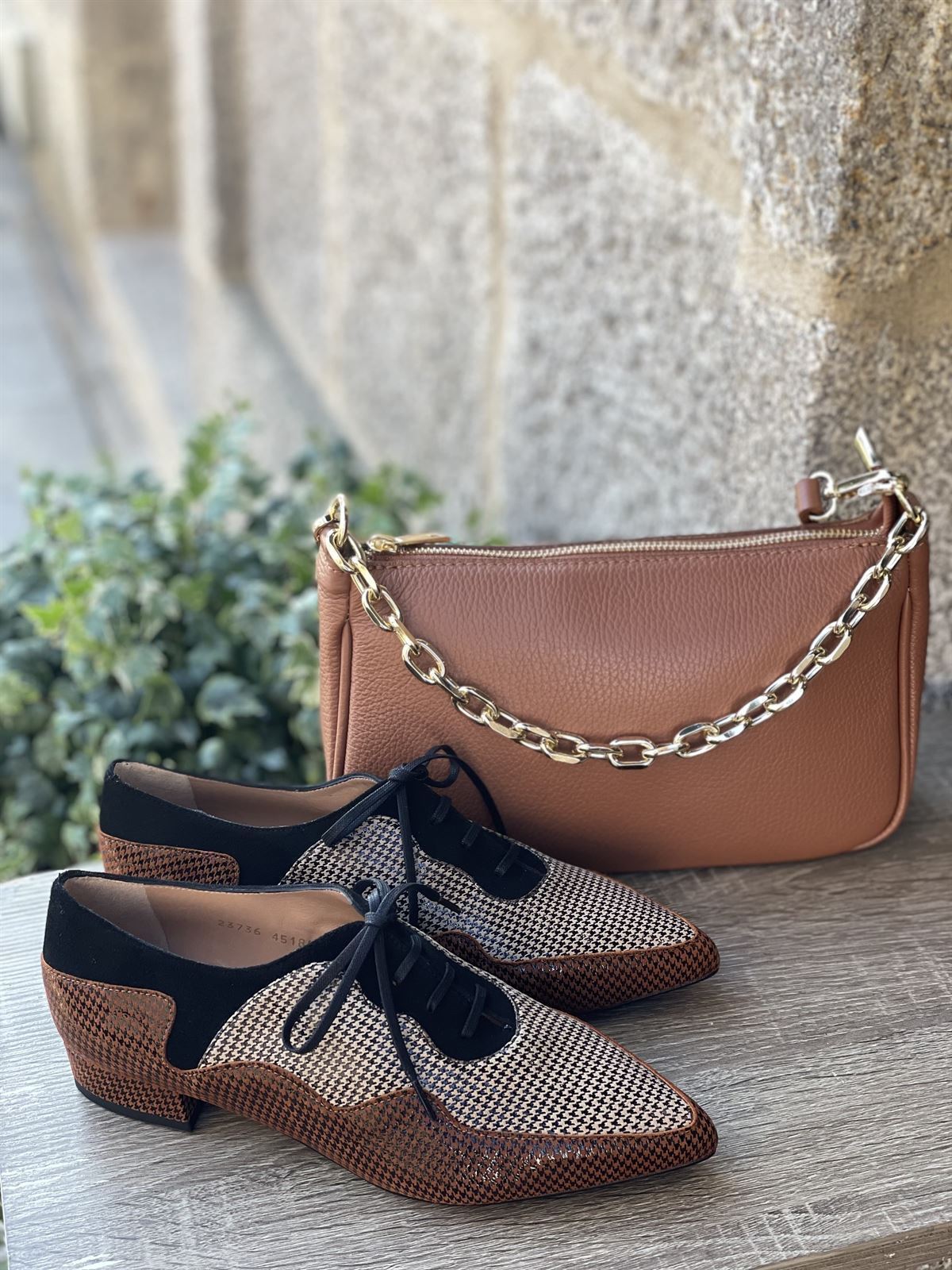 Zapato cordón Angari Zapatos tricolor. - Imagen 4