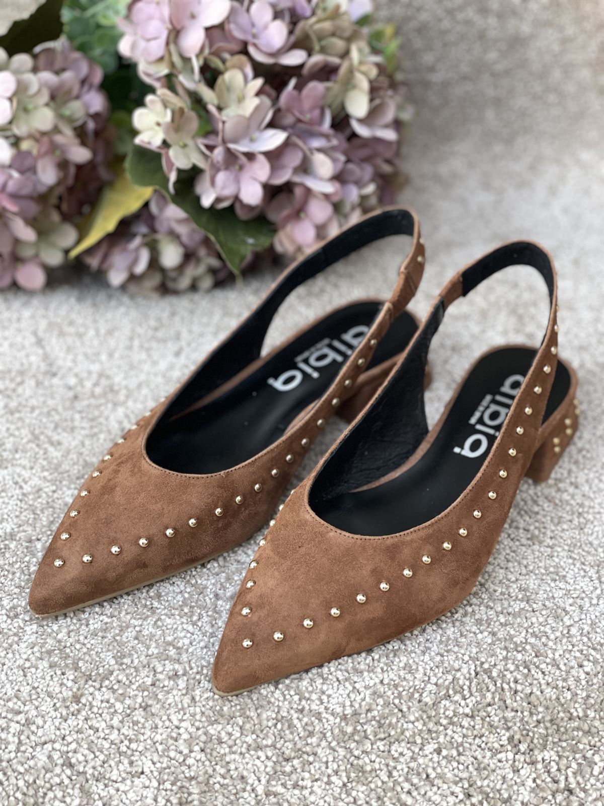 Zapato Dibia by Ezzio 56147 tachas ante marrón - Imagen 3