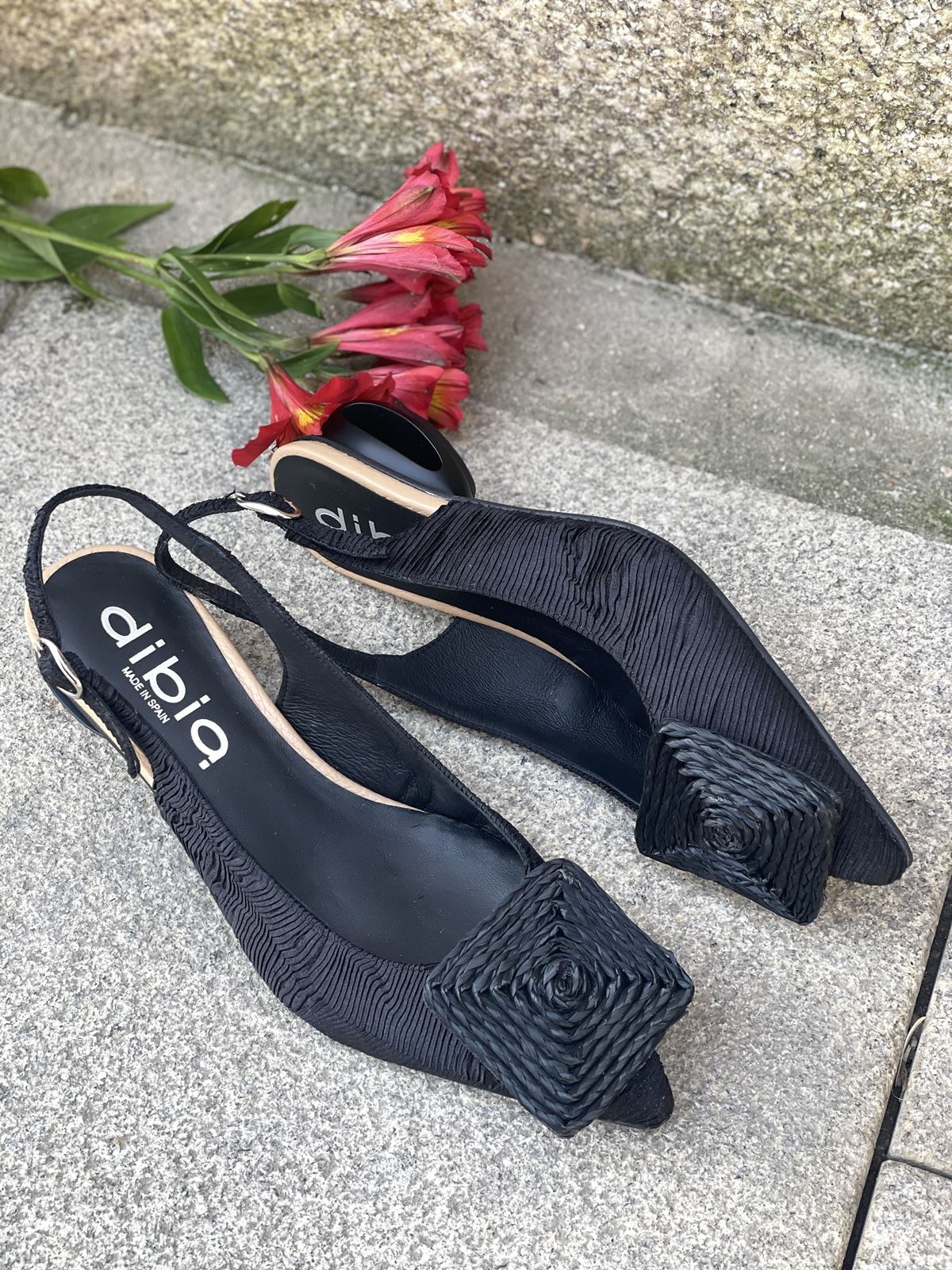 Zapato Dibia by Ezzio pieza tejido y piel negro - Imagen 2