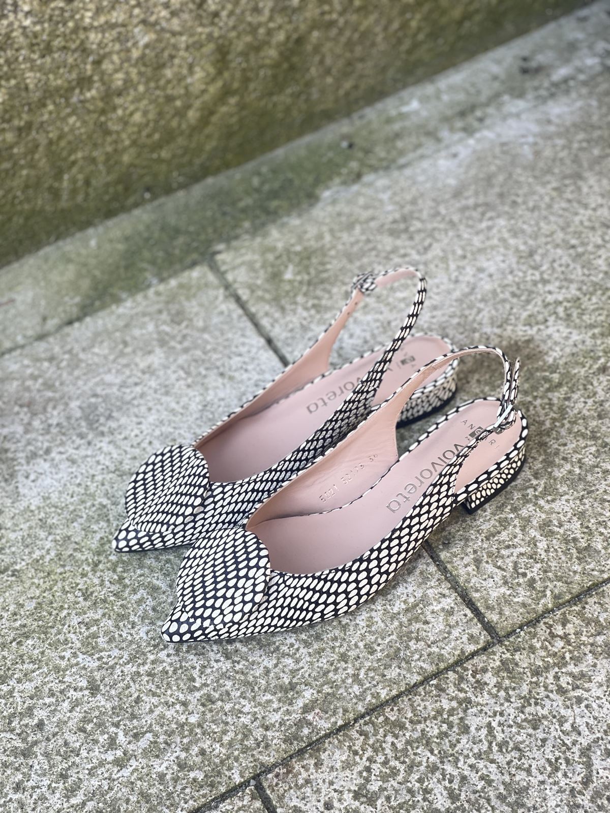 Zapato Manueletina Angari 52173-58R perdiz blanco negro - Imagen 1