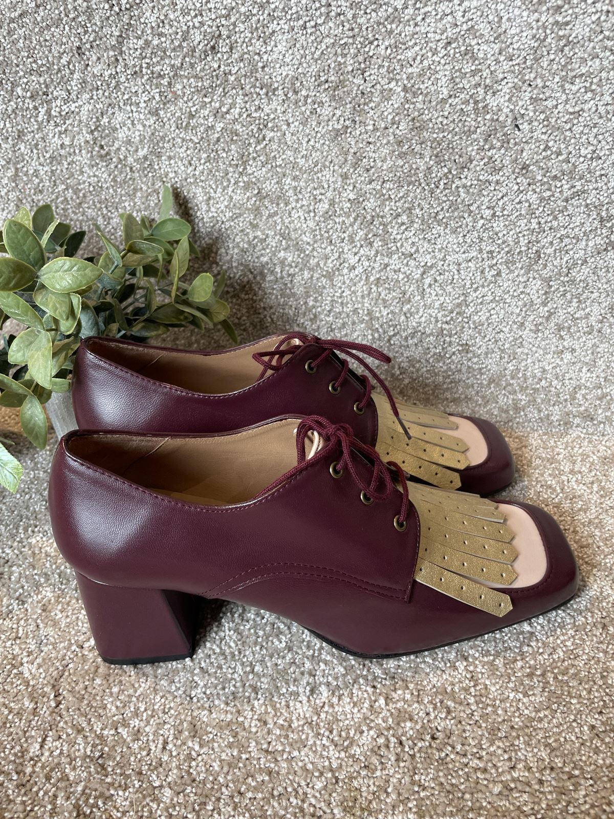Zapato mocasín Candelitas tacón burdeos y rosa - Imagen 3