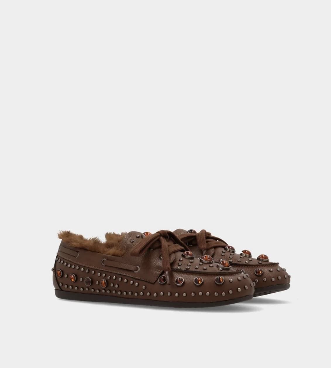 ZAPATO Noa Harmon MOCHA Estilo nautico tachas chocolate - Imagen 2