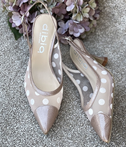 Zapato tacón Dibia by Ezzio destalonado rejilla nacarado - Imagen 1