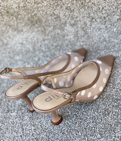 Zapato tacón Dibia by Ezzio destalonado rejilla nacarado - Imagen 2