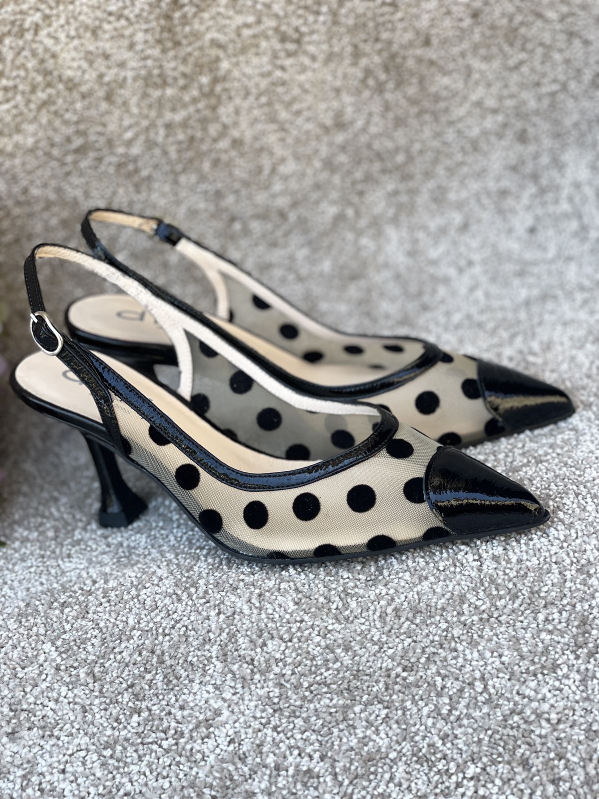 Zapato tacón Dibia by Ezzio destalonado rejilla negro - Imagen 1