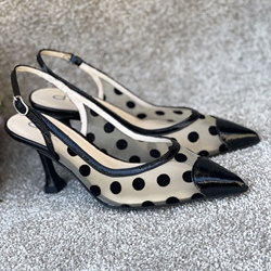Zapato tacón Dibia by Ezzio destalonado rejilla negro - Imagen 1