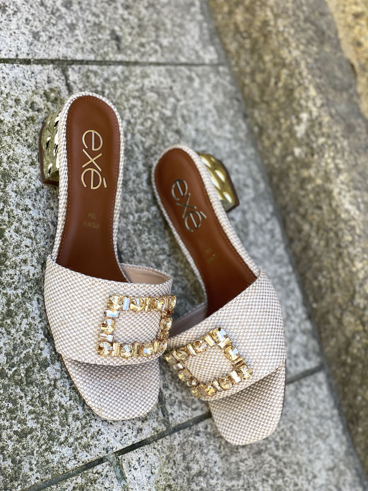 Zueco KATTY 257 EXE pieza oro rafia beige - Imagen 5