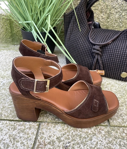 Zueco Nemonic  2371 Western marrón piso Aruba extra ligero chocolate - Imagen 1