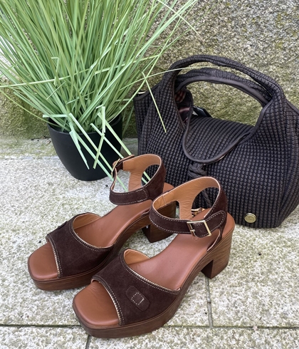 Zueco Nemonic  2371 Western marrón piso Aruba extra ligero chocolate - Imagen 2